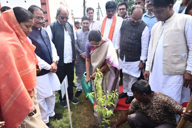 1758113814_8cf7bdbc0c3ca5a45a74