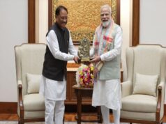 बस्तर 2.0 की शुरुआत : मुख्यमंत्री साय ने पीएम मोदी को दिया आमंत्रण, विकास का ब्लूप्रिंट सौंपा