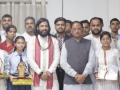 मुख्यमंत्री श्री विष्णुदेव साय ने मेधावी विद्यार्थियों का किया सम्मान