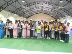 छू लो आसमान के सफल विद्यार्थियों का वन मंत्री श्री केदार कश्यप ने किया सम्मान