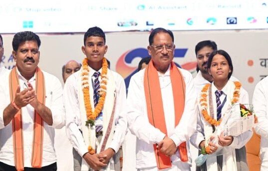 प्रधानमंत्री श्री नरेंद्र मोदी के नेतृत्व में सशक्त और विकसित भारत का हो रहा निर्माण : मुख्यमंत्री श्री विष्णु देव साय