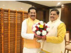 मुख्यमंत्री डॉ. यादव से विधानसभा के नवनिर्वाचित सदस्य श्री पाठक ने की भेंट